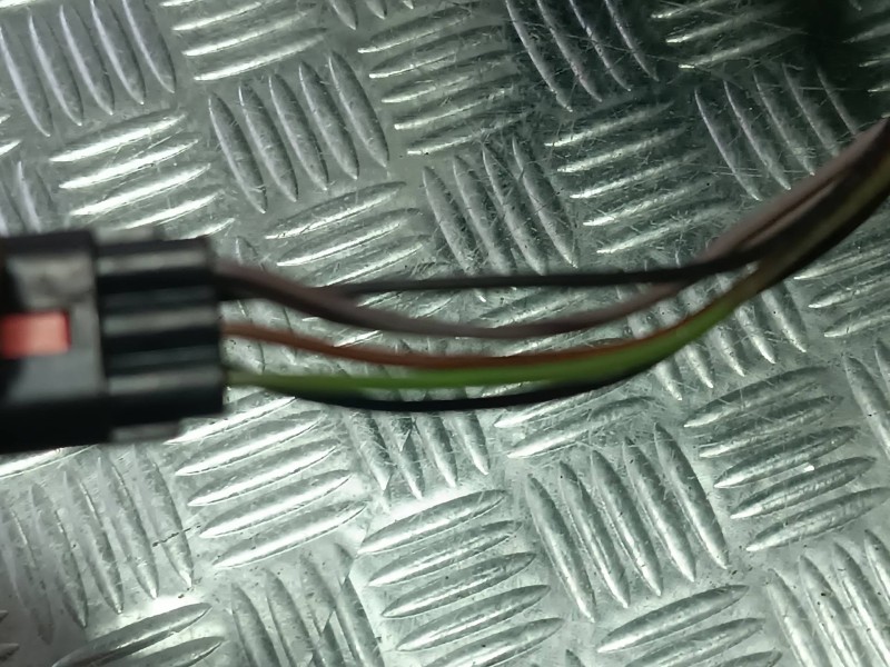 Recambio de retrovisor izquierdo para ford focus berlina (cak) ambiente referencia OEM IAM 3004539  ELECTRICO