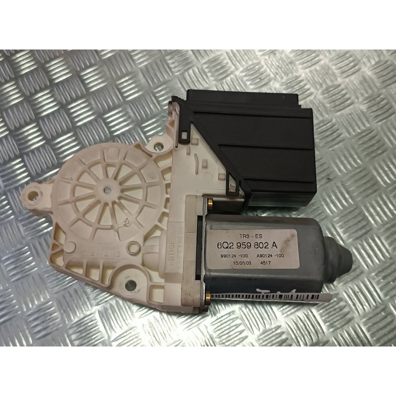 Recambio de motor elevalunas delantero izquierdo para seat ibiza (6l1) fresh referencia OEM IAM 6Q2959802A 101387102 