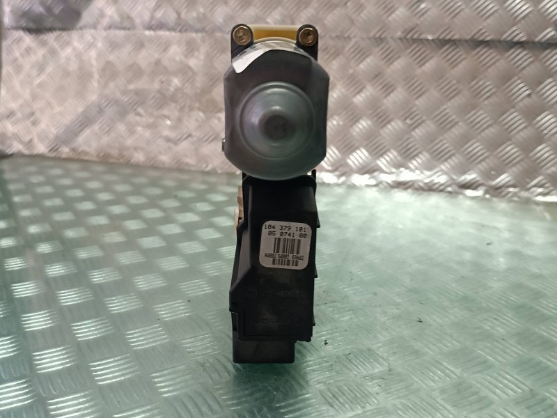 Recambio de motor elevalunas delantero izquierdo para seat ibiza (6l1) fresh referencia OEM IAM 6Q2959802A 101387102 