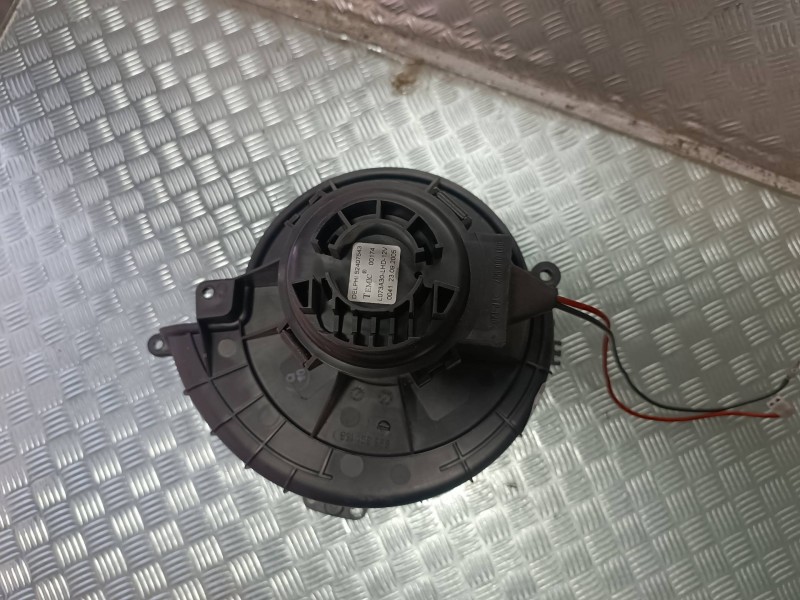 Recambio de ventilador calefaccion para opel astra gtc cosmo referencia OEM IAM 52407543 855601156 CONECTOR 2 PINES