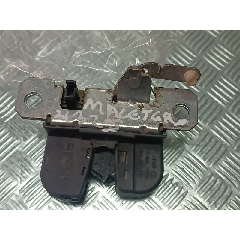 Recambio de cerradura maletero / porton para seat ibiza (6l1) fresh referencia OEM IAM 6L6827505A  CONECTOR 3 PINES