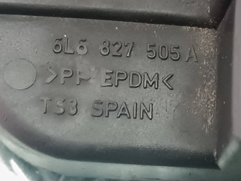 Recambio de cerradura maletero / porton para seat ibiza (6l1) fresh referencia OEM IAM 6L6827505A  CONECTOR 3 PINES