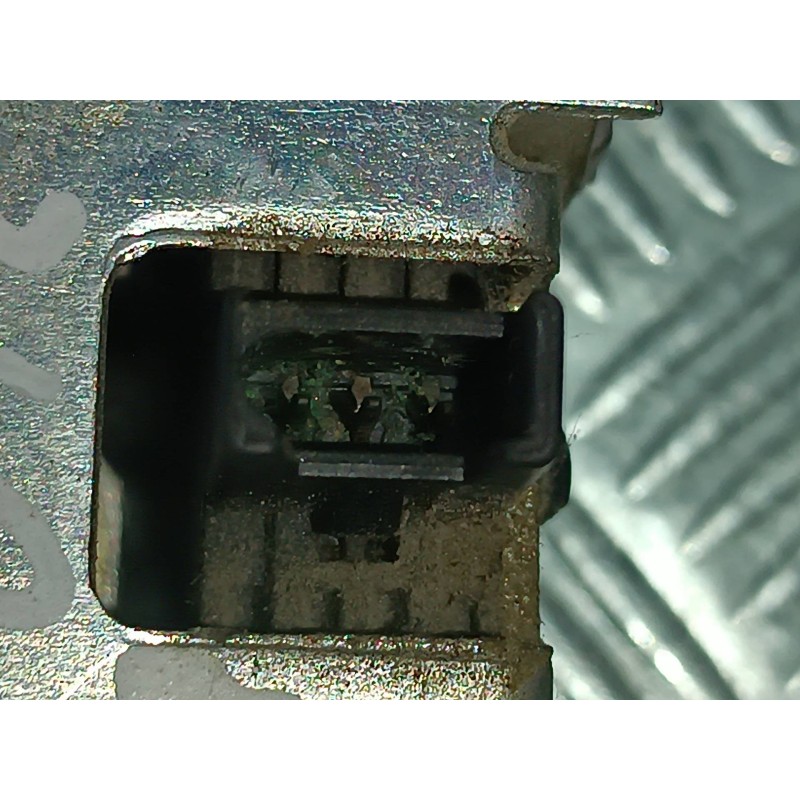 Recambio de cerradura maletero / porton para seat ibiza (6l1) fresh referencia OEM IAM 6L6827505A  CONECTOR 3 PINES