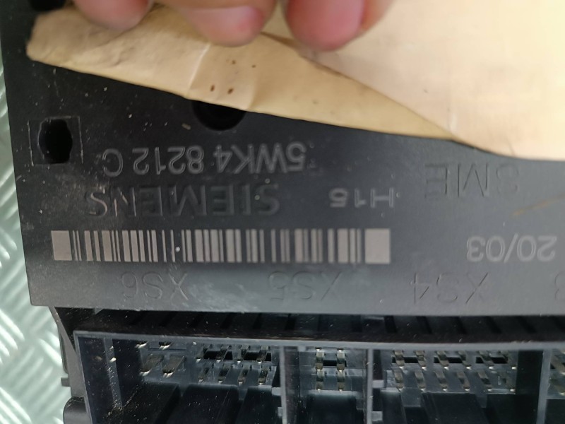 Recambio de caja reles / fusibles para seat ibiza (6l1) fresh referencia OEM IAM 6Q1937049C 5WK48212C SIEMENS