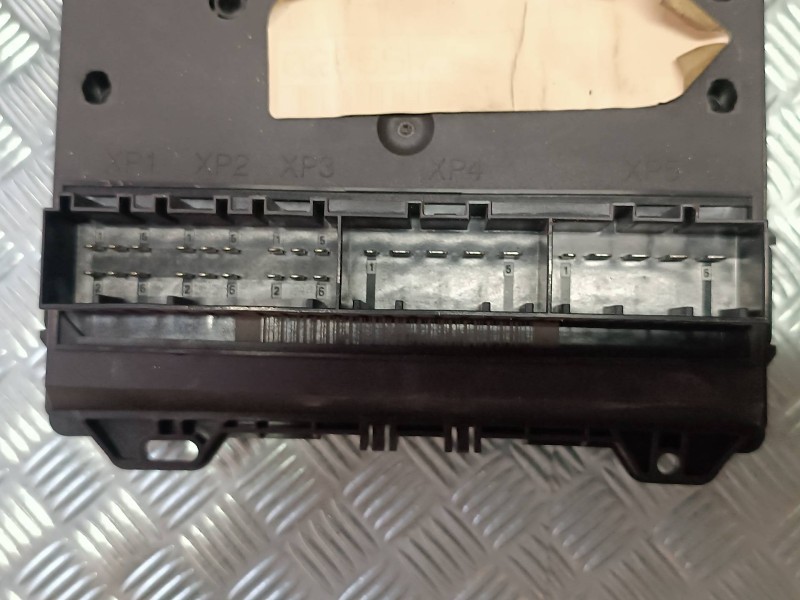 Recambio de caja reles / fusibles para seat ibiza (6l1) fresh referencia OEM IAM 6Q1937049C 5WK48212C SIEMENS