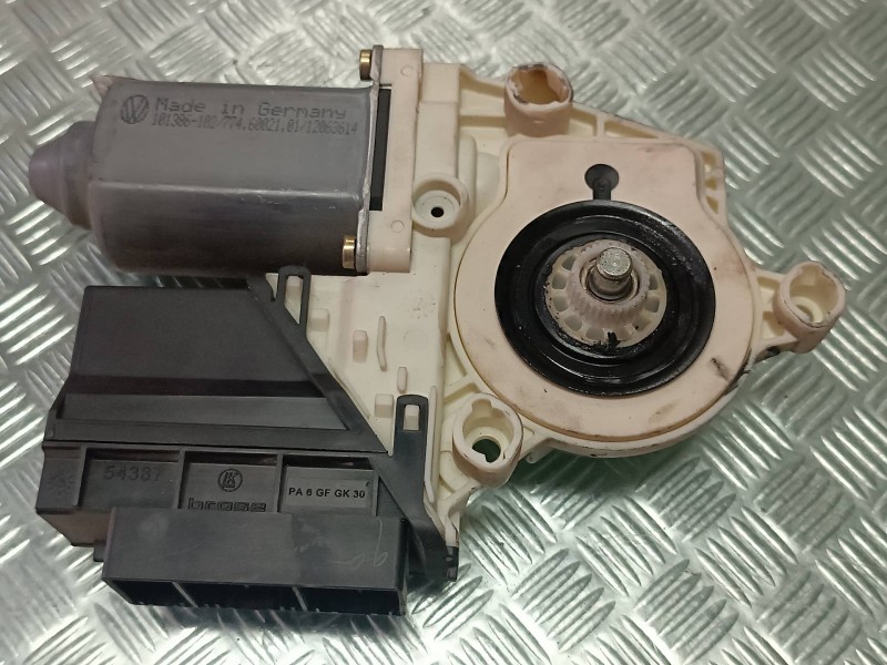 Recambio de motor elevalunas delantero derecho para seat ibiza (6l1) fresh referencia OEM IAM 6Q2959801A 101386102 104383101