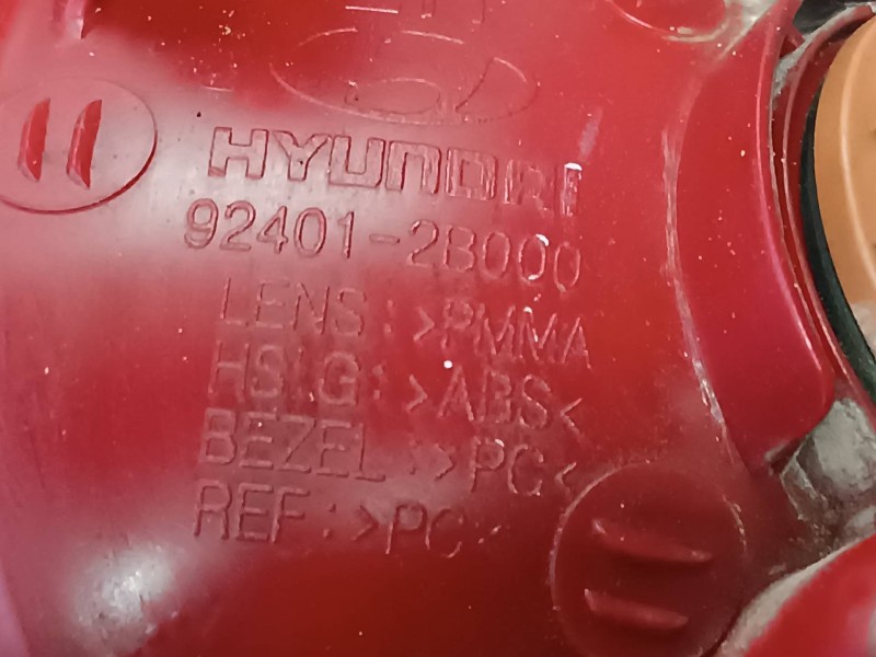 Recambio de piloto trasero izquierdo para hyundai santa fe (bm) 2.2 crdi classic (2wd) referencia OEM IAM 924012B000  