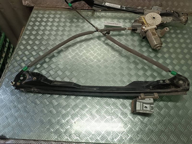 Recambio de elevalunas delantero izquierdo para ford focus berlina (cak) ambiente referencia OEM IAM   ELECTRICO