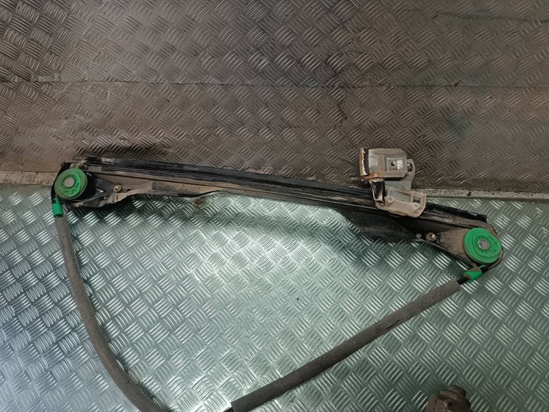 Recambio de elevalunas delantero izquierdo para ford focus berlina (cak) ambiente referencia OEM IAM   ELECTRICO