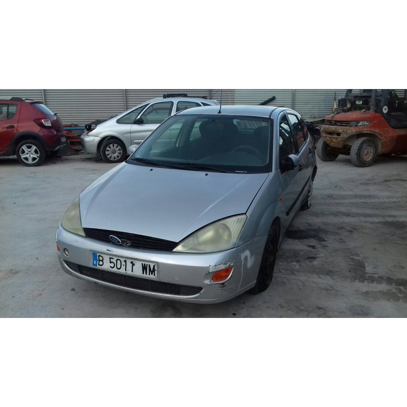 ford focus berlina (cak) del año 2000