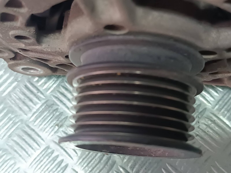 Recambio de alternador para seat ibiza (6l1) fresh referencia OEM IAM 037903025M 0124325013 90A