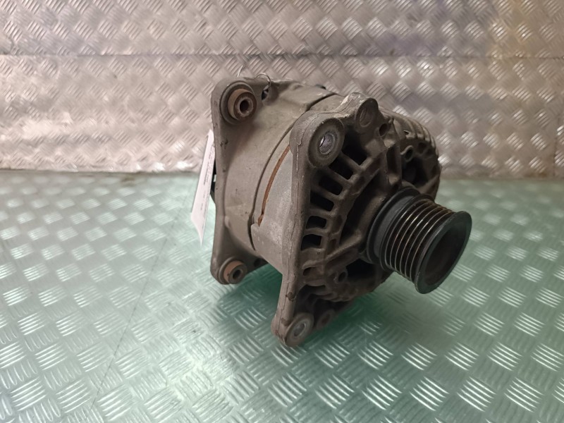 Recambio de alternador para seat ibiza (6l1) fresh referencia OEM IAM 037903025M 0124325013 90A