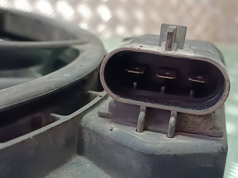 Recambio de electroventilador para opel astra gtc cosmo referencia OEM IAM 13132559 0130303960 13130010