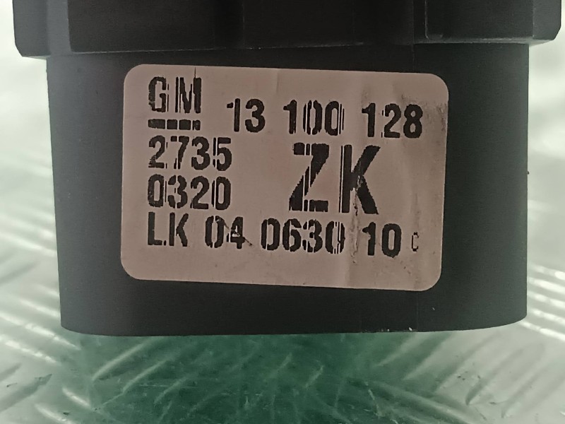 Recambio de mando luces para opel astra gtc cosmo referencia OEM IAM 13100128 04063010 GM