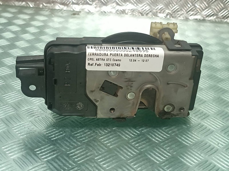 Recambio de cerradura puerta delantera derecha para opel astra gtc cosmo referencia OEM IAM 13210749 QG ELECTIRCA