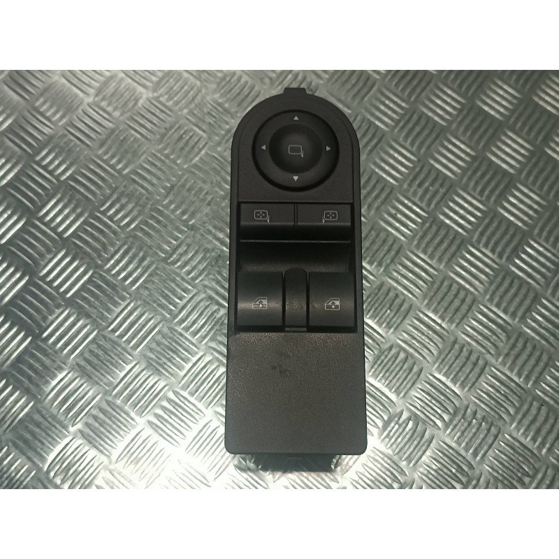 Recambio de mando elevalunas delantero izquierdo para opel astra gtc cosmo referencia OEM IAM 13228706  