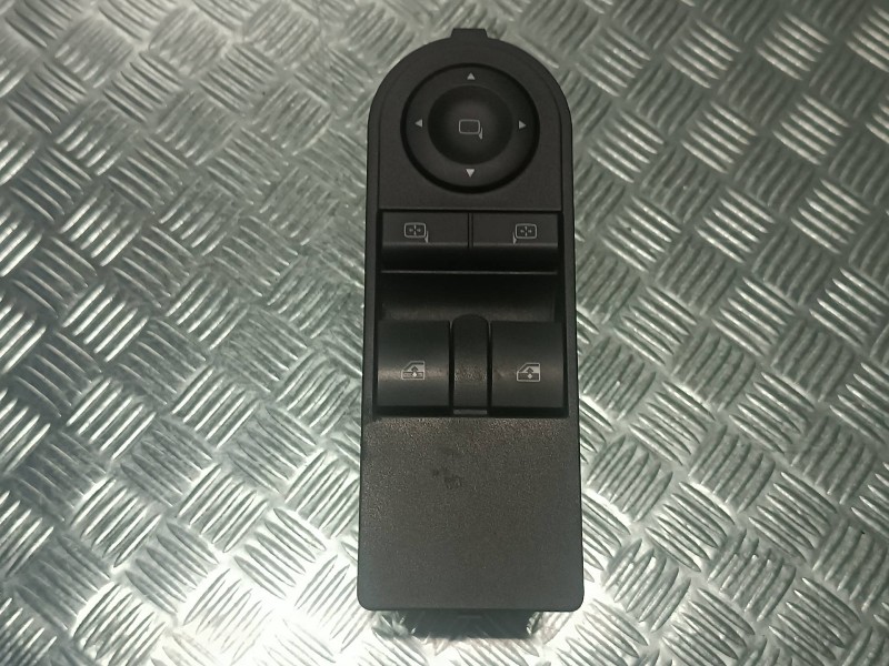 Recambio de mando elevalunas delantero izquierdo para opel astra gtc cosmo referencia OEM IAM 13228706  