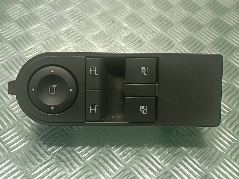 Recambio de mando elevalunas delantero izquierdo para opel astra gtc cosmo referencia OEM IAM 13228706  