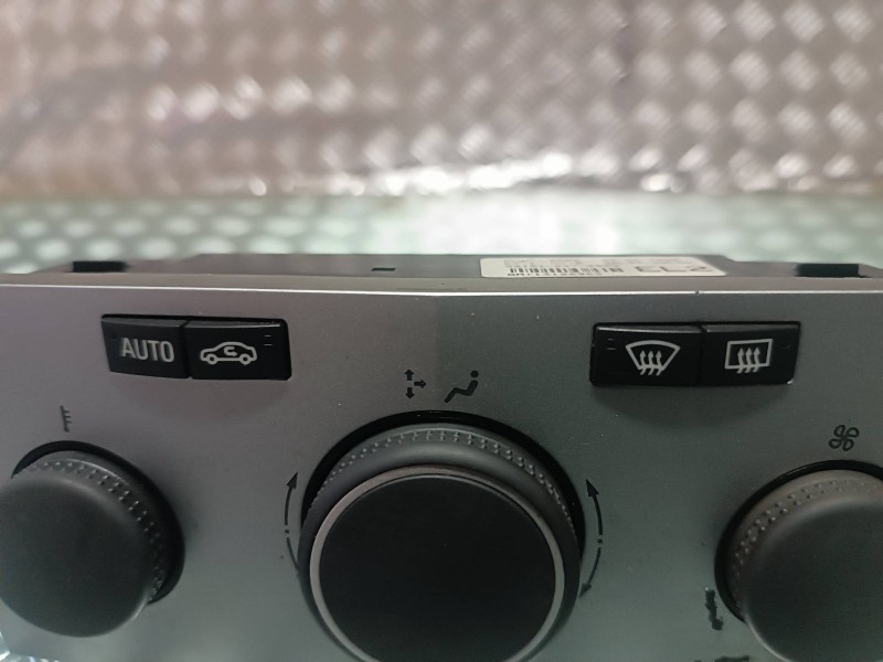Recambio de mando climatizador para opel astra gtc cosmo referencia OEM IAM 13122962 EL2 