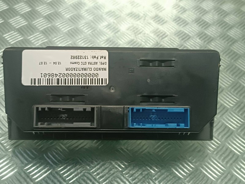 Recambio de mando climatizador para opel astra gtc cosmo referencia OEM IAM 13122962 EL2 