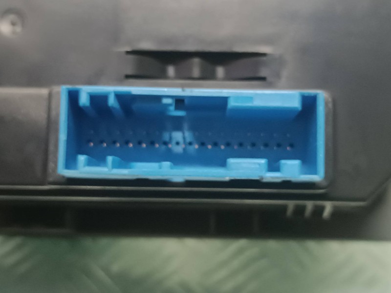 Recambio de mando climatizador para opel astra gtc cosmo referencia OEM IAM 13122962 EL2 