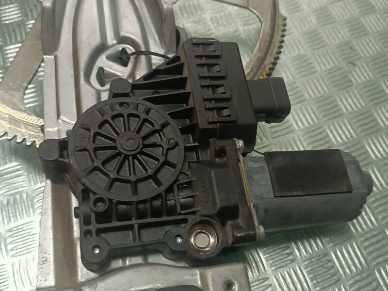 Recambio de elevalunas delantero derecho para opel astra gtc cosmo referencia OEM IAM 13100418RH 13100406RH ELECTRICO