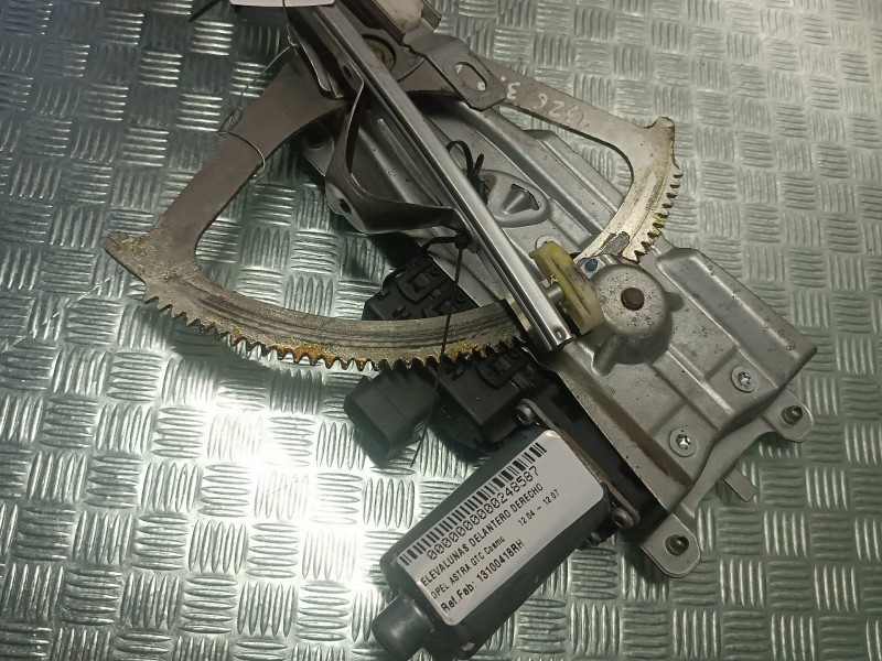 Recambio de elevalunas delantero derecho para opel astra gtc cosmo referencia OEM IAM 13100418RH 13100406RH ELECTRICO