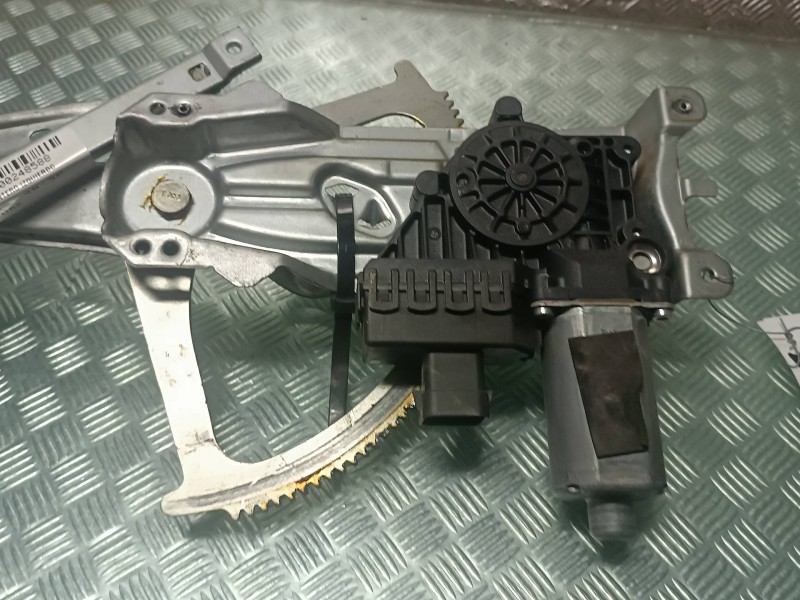 Recambio de elevalunas delantero izquierdo para opel astra gtc cosmo referencia OEM IAM 13100417LH 13100405LH ELECTRICO