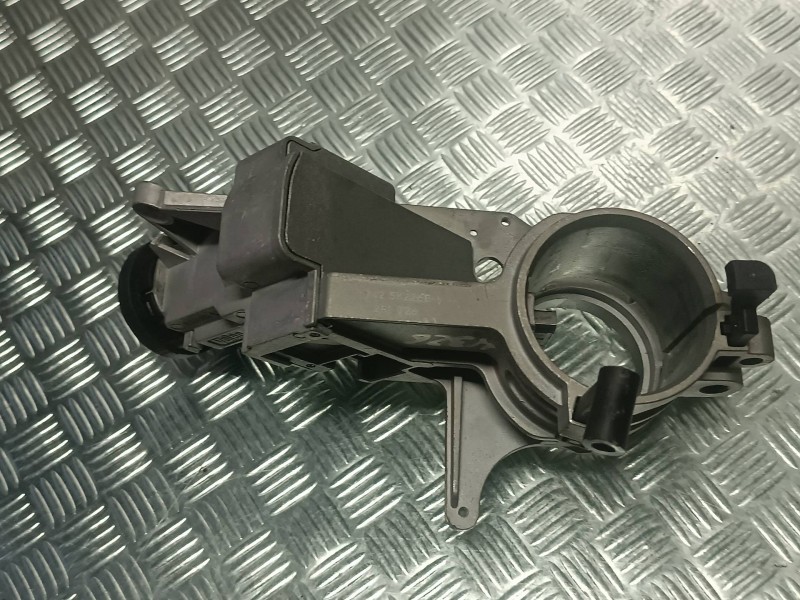 Recambio de conmutador de arranque para opel astra gtc cosmo referencia OEM IAM 2421430 17425K226B 