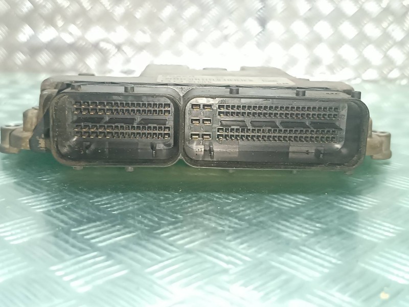 Recambio de centralita motor uce para opel astra gtc cosmo referencia OEM IAM 55198921 0281012548 BOSCH