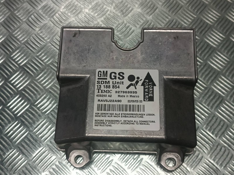 Recambio de centralita airbag para opel astra gtc cosmo referencia OEM IAM 13188854 327963935 403260A2