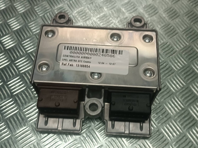 Recambio de centralita airbag para opel astra gtc cosmo referencia OEM IAM 13188854 327963935 403260A2