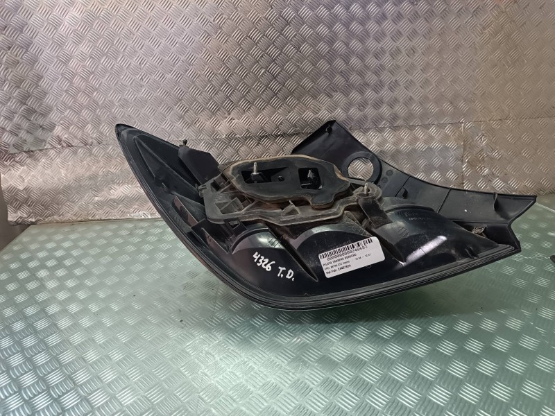 Recambio de piloto trasero derecho para opel astra gtc cosmo referencia OEM IAM 24451834  