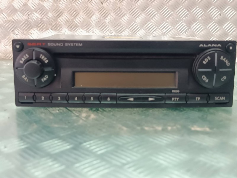 Recambio de sistema audio / radio cd para seat ibiza (6l1) fresh referencia OEM IAM 6L0035156 SEZ2Z9C2517267 GRUNDIG