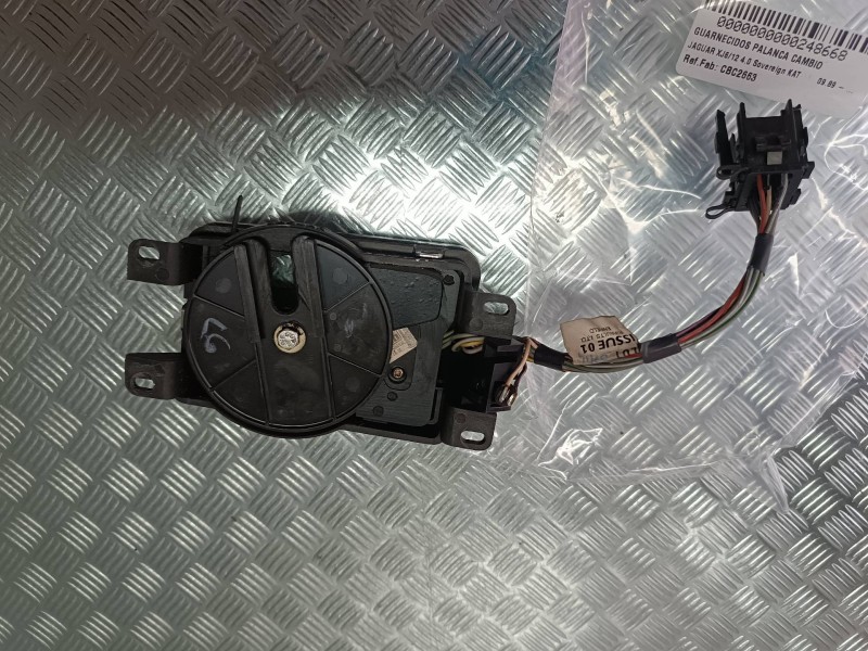 Recambio de guarnecidos palanca cambio para jaguar xj6/12 4.0 sovereign kat referencia OEM IAM CBC2663 91483577 