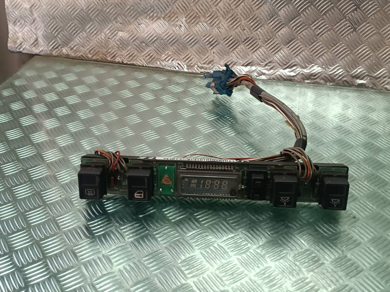 Recambio de pantalla multifuncion para jaguar xj6/12 4.0 sovereign kat referencia OEM IAM 9018029913  