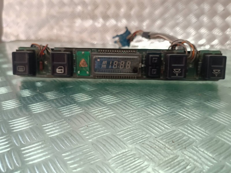 Recambio de pantalla multifuncion para jaguar xj6/12 4.0 sovereign kat referencia OEM IAM 9018029913  