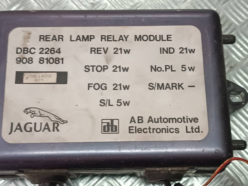 Recambio de modulo electronico para jaguar xj6/12 4.0 daimler kat referencia OEM IAM DBC2264 90881081 