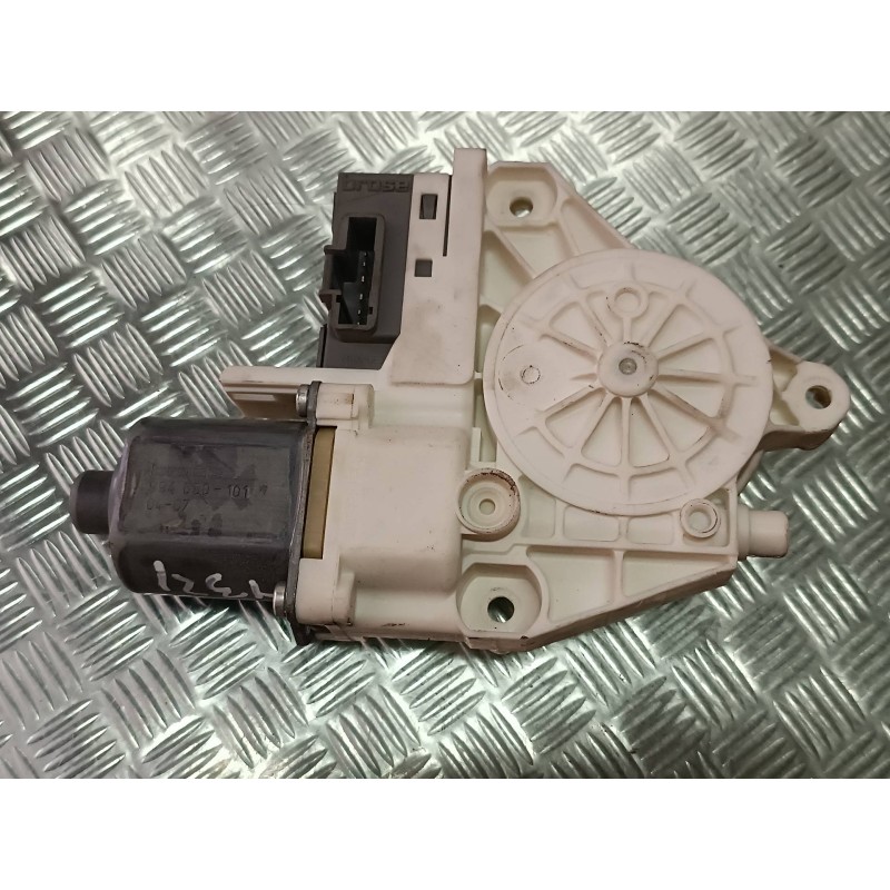 Recambio de motor elevalunas trasero derecho para peugeot 407 st sport referencia OEM IAM 999066101 0130822200 994650101