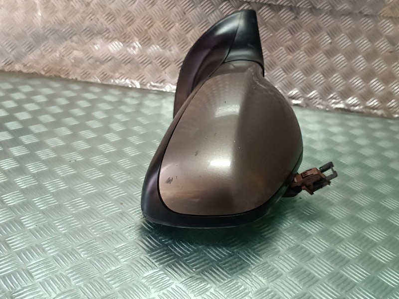 Recambio de retrovisor derecho para peugeot 407 st sport referencia OEM IAM 4145  ABATIBLE ELECTRICO