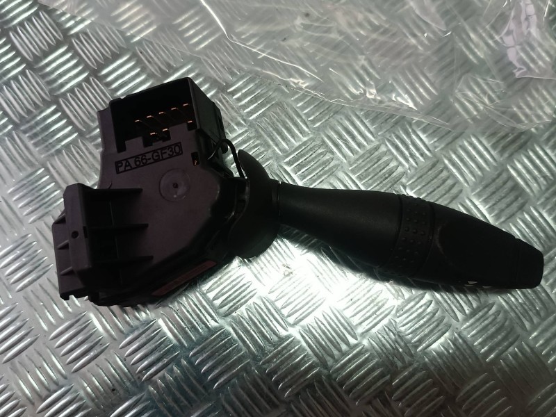 Recambio de mando limpia para ford fusion (cbk) ambiente referencia OEM IAM 1S7T17A553DD  CONECTOR 10 PINES