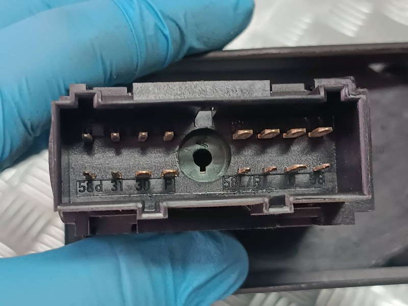 Recambio de mando luces para ford fusion (cbk) ambiente referencia OEM IAM 6S6T13A024AA  CONECTOR 16 PINES