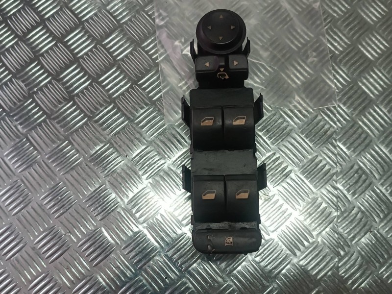 Recambio de mando elevalunas delantero izquierdo para peugeot 407 st sport referencia OEM IAM 96468704XT 532645 53269735