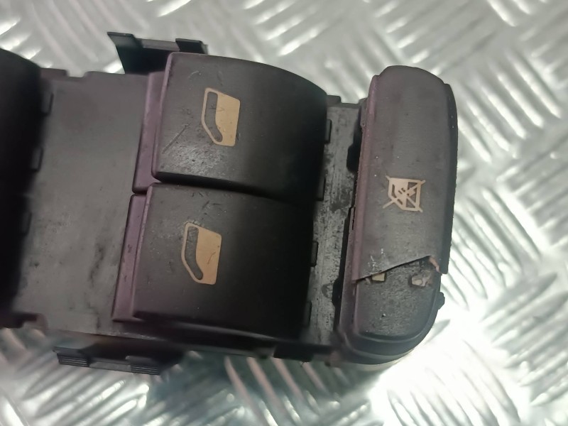 Recambio de mando elevalunas delantero izquierdo para peugeot 407 st sport referencia OEM IAM 96468704XT 532645 53269735