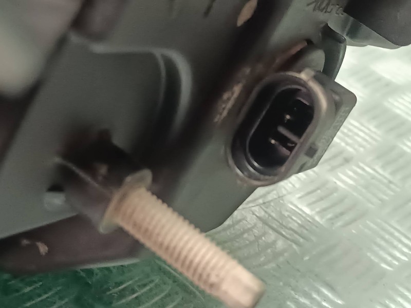 Recambio de faro antiniebla izquierdo para peugeot 407 st sport referencia OEM IAM 42170748  