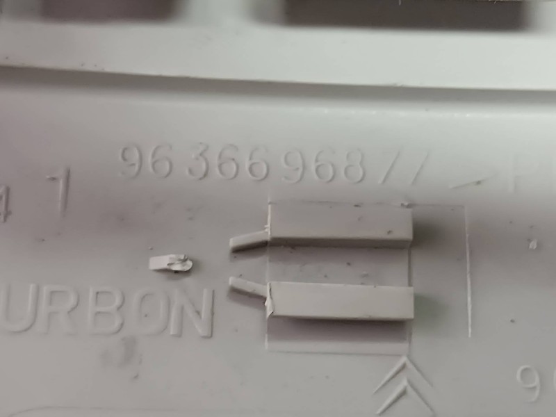 Recambio de luz interior para peugeot 407 st sport referencia OEM IAM 9636696877 9648338577 