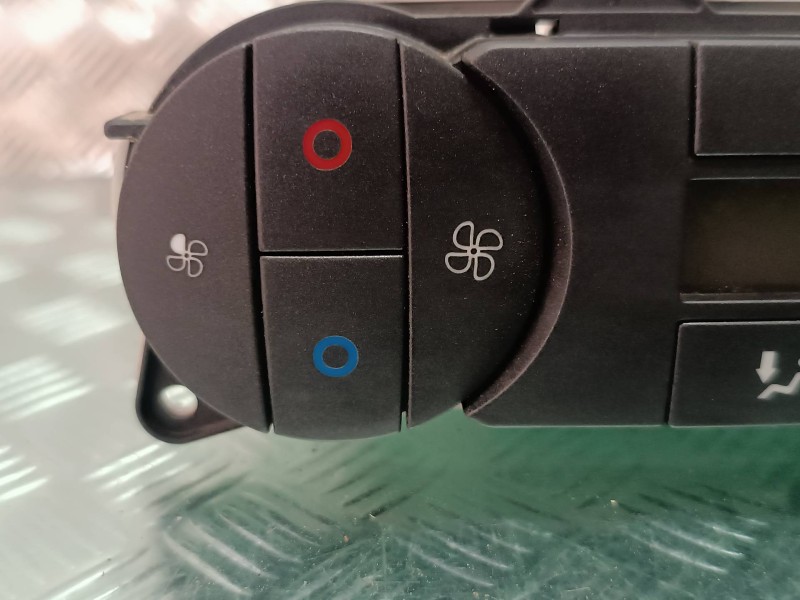 Recambio de mando climatizador para ford fusion (cbk) ambiente referencia OEM IAM 6S6T18C612AE  