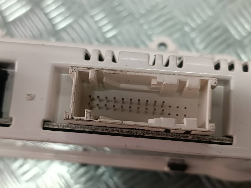 Recambio de mando climatizador para ford fusion (cbk) ambiente referencia OEM IAM 6S6T18C612AE  