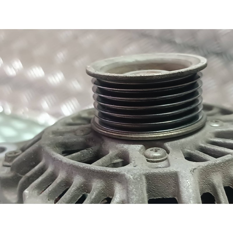 Recambio de alternador para ford fusion (cbk) ambiente referencia OEM IAM 2S6T10300CB CONECTOR 3 PINES 70A