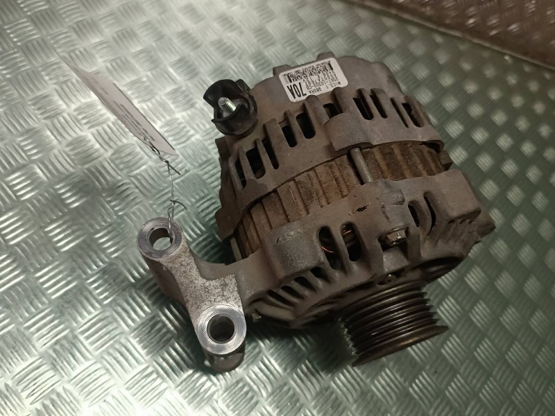 Recambio de alternador para ford fusion (cbk) ambiente referencia OEM IAM 2S6T10300CB CONECTOR 3 PINES 70A